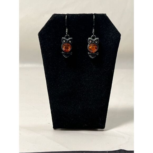 Owl Inspired Orange Gem on the Belly Black in Color Fish Hook Stud Earring - Picture 1 of 3